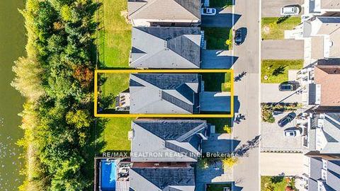 Photo 3 at 53 Gallant Place, Vellore Village, Vaughan