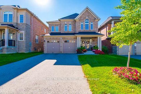 Photo 6 at 53 Gallant Place, Vellore Village, Vaughan