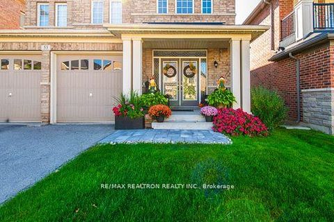 Photo 7 at 53 Gallant Place, Vellore Village, Vaughan