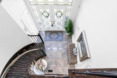 Photo 10 at 53 Gallant Place, Vellore Village, Vaughan