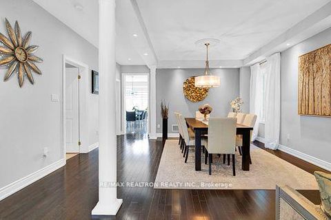 Photo 11 at 53 Gallant Place, Vellore Village, Vaughan