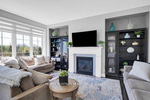 Photo 16 at 53 Gallant Place, Vellore Village, Vaughan