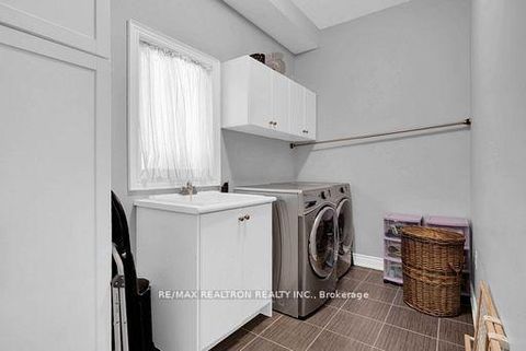 Photo 26 at 53 Gallant Place, Vellore Village, Vaughan