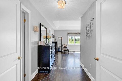 Photo 30 at 53 Gallant Place, Vellore Village, Vaughan