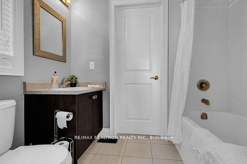 Photo 41 at 53 Gallant Place, Vellore Village, Vaughan