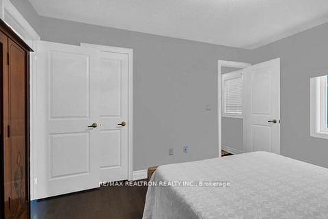 Photo 43 at 53 Gallant Place, Vellore Village, Vaughan