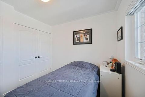 Photo 33 at 190 Deepsprings Crescent, Vellore Village, Vaughan