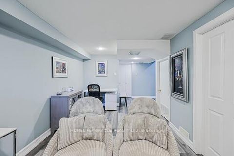 Photo 38 at 190 Deepsprings Crescent, Vellore Village, Vaughan