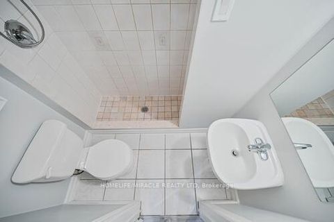 Photo 41 at 190 Deepsprings Crescent, Vellore Village, Vaughan