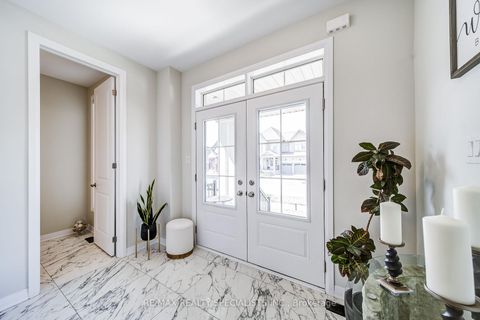 Photo 2 at 1698 Corsal Court, Alcona, Innisfil