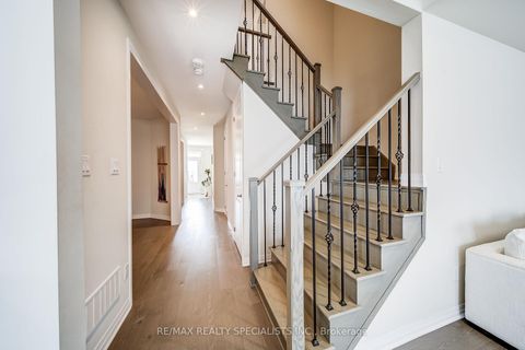 Photo 12 at 1698 Corsal Court, Alcona, Innisfil