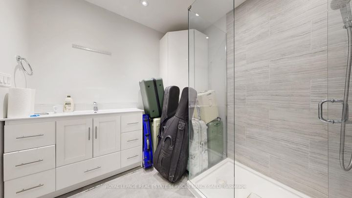 Photo 32 at 72 Mann Avenue, Mount Pleasant East, Toronto