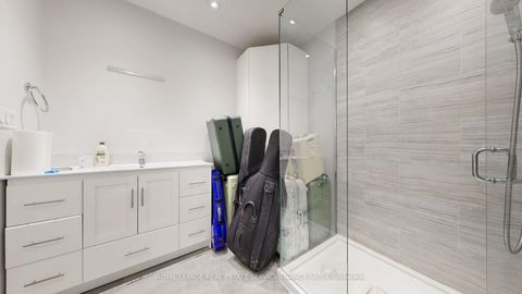 Photo 32 at 72 Mann Avenue, Mount Pleasant East, Toronto