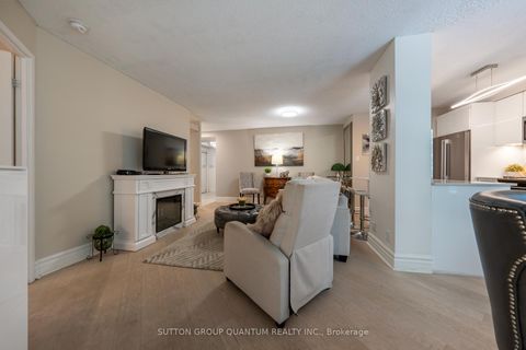 Photo 6 at 814 - 10 Queens Quay W, Waterfront Communities C1, Toronto