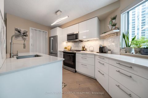 Photo 11 at 814 - 10 Queens Quay W, Waterfront Communities C1, Toronto