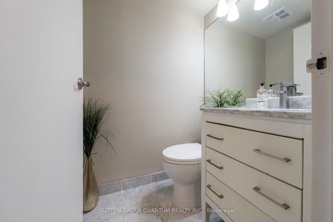 Photo 19 at 814 - 10 Queens Quay W, Waterfront Communities C1, Toronto
