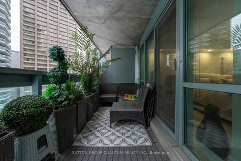 Photo 22 at 814 - 10 Queens Quay W, Waterfront Communities C1, Toronto