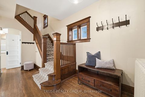 Photo 3 at 187 Grenadier Road, Swansea, Toronto