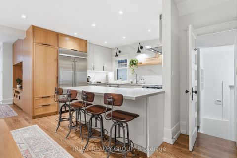 Photo 9 at 187 Grenadier Road, Swansea, Toronto