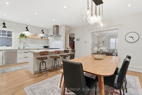 Photo 10 at 187 Grenadier Road, Swansea, Toronto