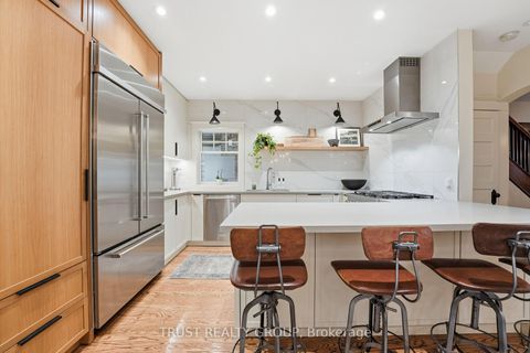 Photo 13 at 187 Grenadier Road, Swansea, Toronto