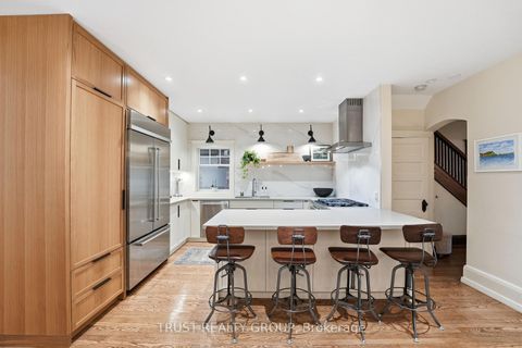 Photo 20 at 187 Grenadier Road, Swansea, Toronto