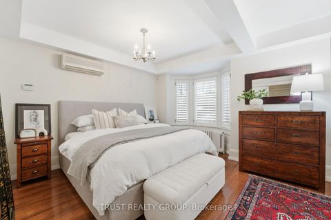Photo 21 at 187 Grenadier Road, Swansea, Toronto