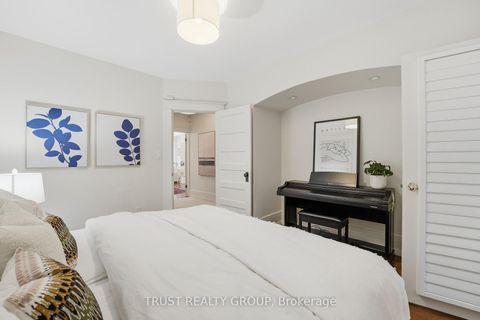 Photo 27 at 187 Grenadier Road, Swansea, Toronto