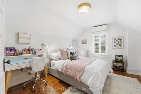 Photo 34 at 187 Grenadier Road, Swansea, Toronto