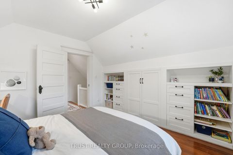 Photo 36 at 187 Grenadier Road, Swansea, Toronto