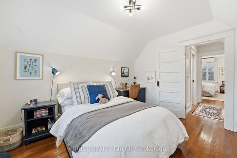 Photo 37 at 187 Grenadier Road, Swansea, Toronto