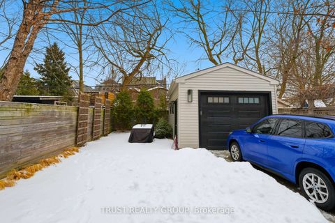 Photo 46 at 187 Grenadier Road, Swansea, Toronto