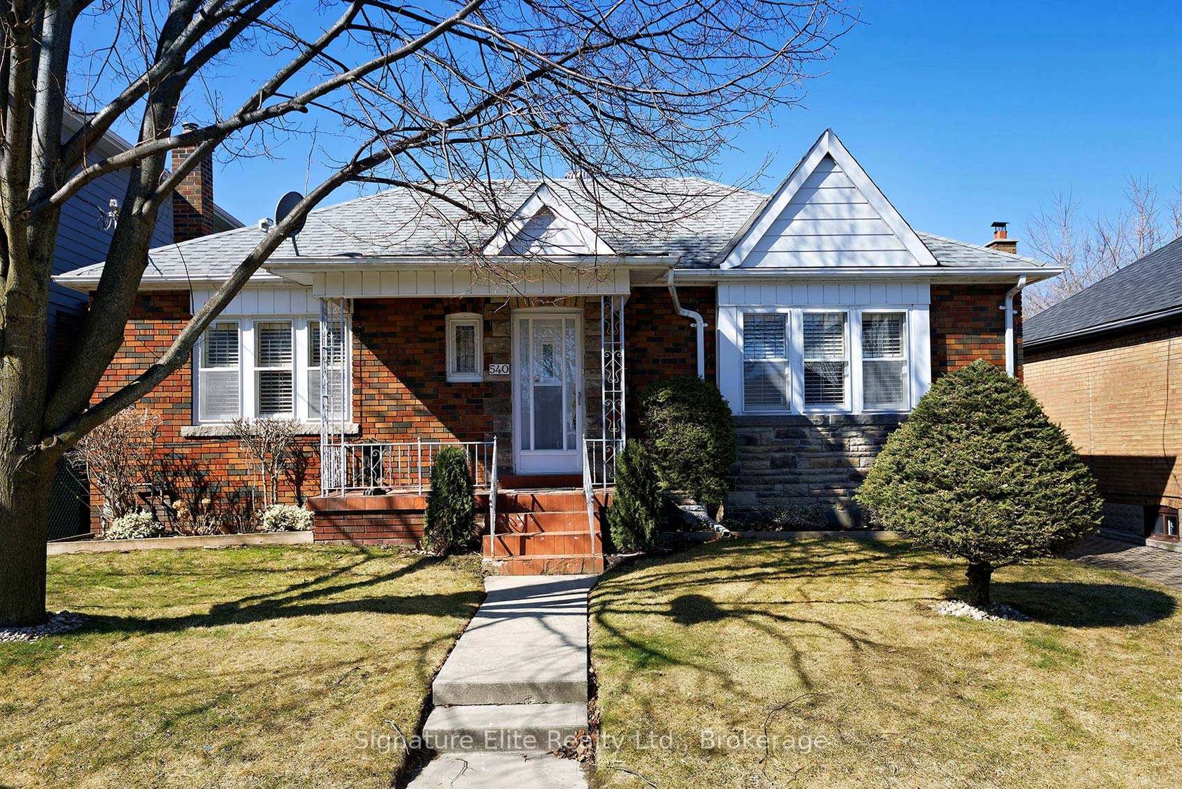 540 Atlas Avenue, Oakwood Village, Toronto 