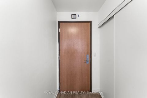 Photo 4 at 1010 - 56 Forest Manor Road, Henry Farm, Toronto