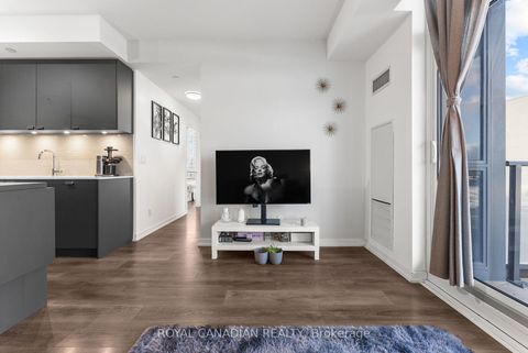 Photo 11 at 1010 - 56 Forest Manor Road, Henry Farm, Toronto