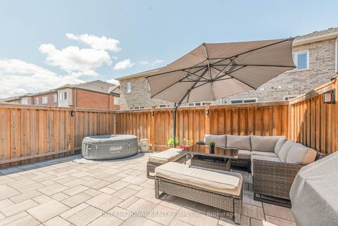 Photo 23 at 99 Huguenot Road, GO Glenorchy, Oakville