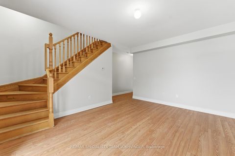 Photo 8 at 8 Tarmola Park Court, Humber Summit, Toronto