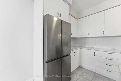 Photo 18 at 8 Tarmola Park Court, Humber Summit, Toronto