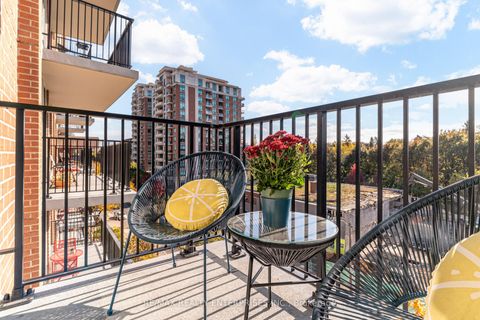 Photo 19 at 707 - 260 Merton Street, Mount Pleasant West, Toronto