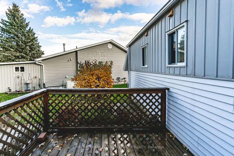 Photo 11 at 8 Carmans Cove, Rural Innisfil, Innisfil