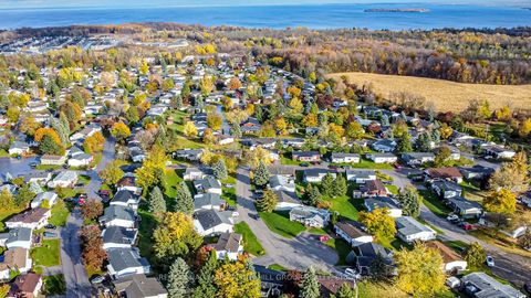 Photo 15 at 8 Carmans Cove, Rural Innisfil, Innisfil