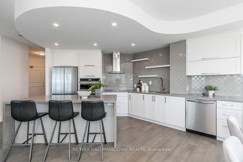 Photo 8 at 509 - 2 Toronto Street, City Centre, Barrie