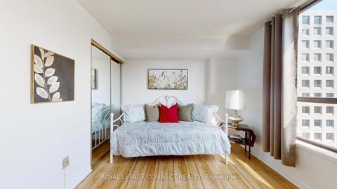 Photo 33 at 1002 - 47 St Clair Avenue W, St. Clair, Toronto