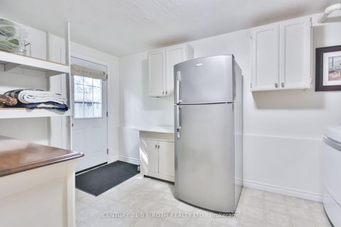 Photo 12 at 49 Ridgeway Avenue, Allandale Heights, Barrie