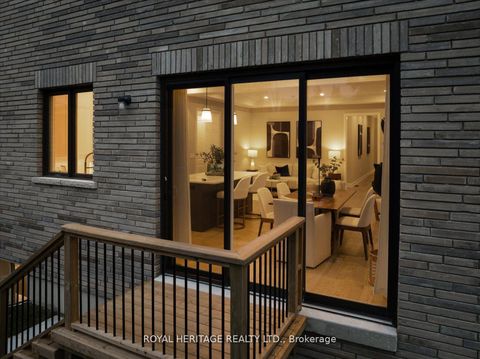 Photo 1 at 7 Inverlynn Way, Lynde Creek, Whitby