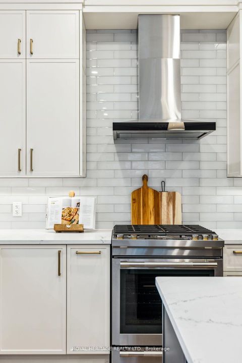 Photo 9 at 7 Inverlynn Way, Lynde Creek, Whitby