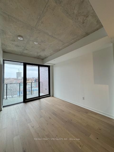 Photo 5 at 609 - 2625 Dundas Street W, Junction Area, Toronto