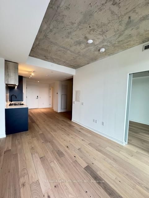 Photo 8 at 609 - 2625 Dundas Street W, Junction Area, Toronto