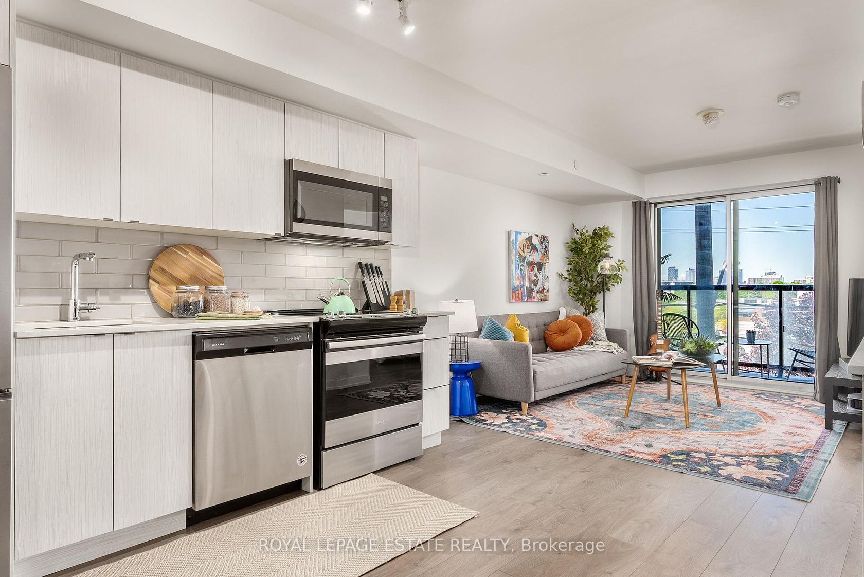 317 - 1401 O'Connor Drive, Parkview, Toronto 