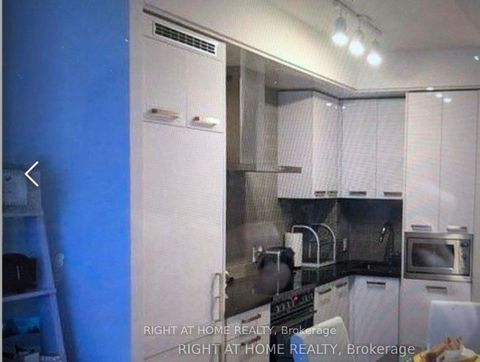 Photo 3 at 605 - 455 FRONT Street E, Waterfront Communities C8, Toronto